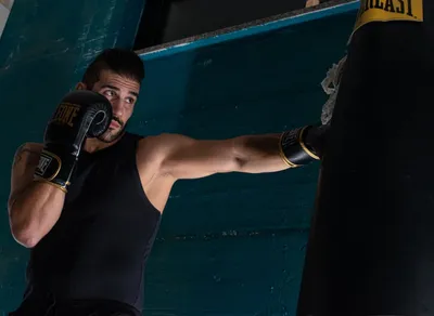 Translate te quiero mucho in English in just a few simple steps!